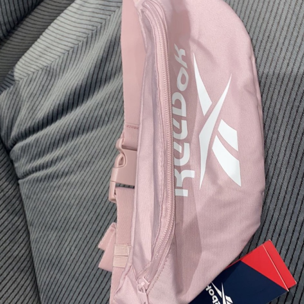 Reebok Fannypack - Picture 3 of 5
